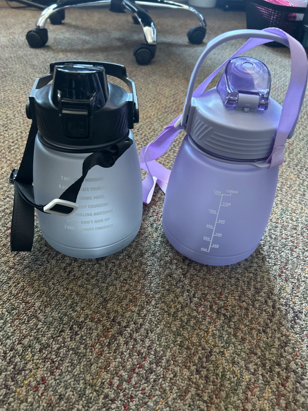 1 black Large Motivational Water Bottles with Straw