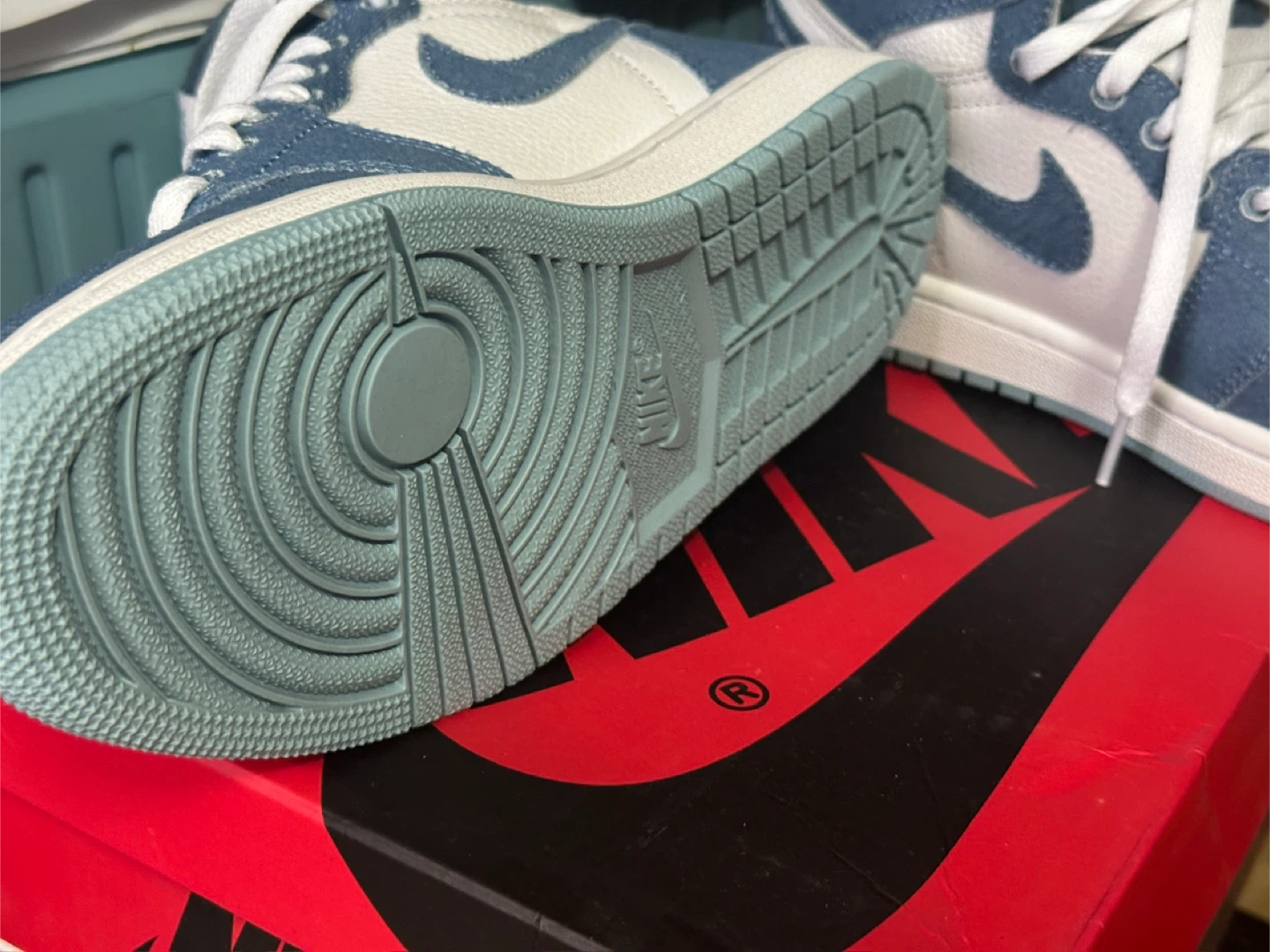 Air Jordan 1 High OG "Denim" Sneakers - photo 5