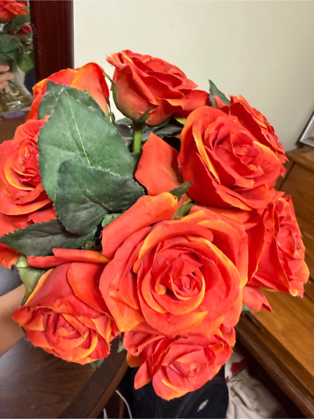 Artificial Roses Bouquet in Glass Vase - photo 2