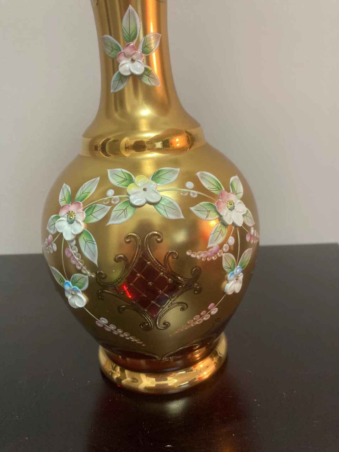 Murano Vase with Gold and Hand Painted Floral Embellishments - photo 2