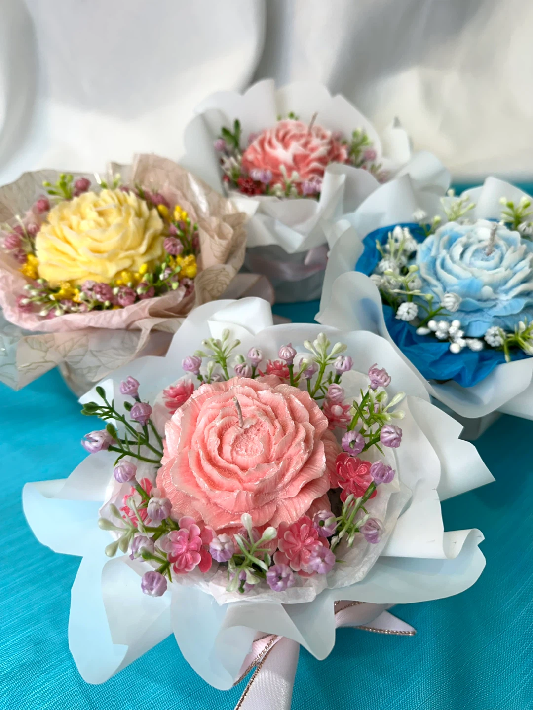 Mini-bouquet of soy wax candles "Tender Compliment"