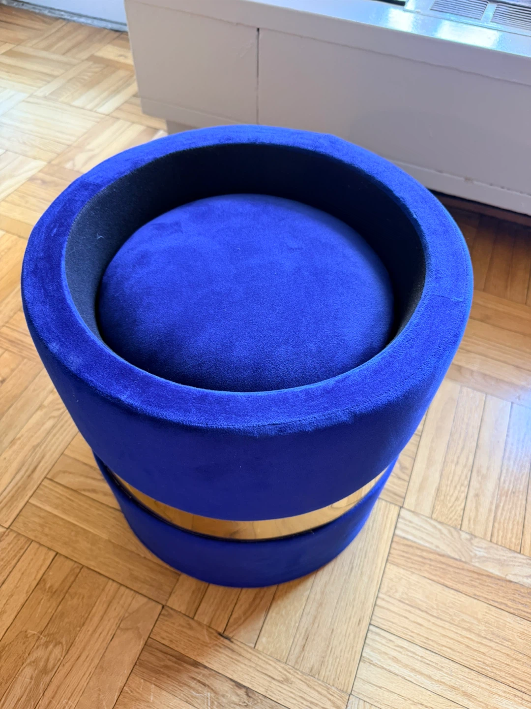 Set of 2 Blue Velvet Storage Ottomans with Gold Band - photo 3