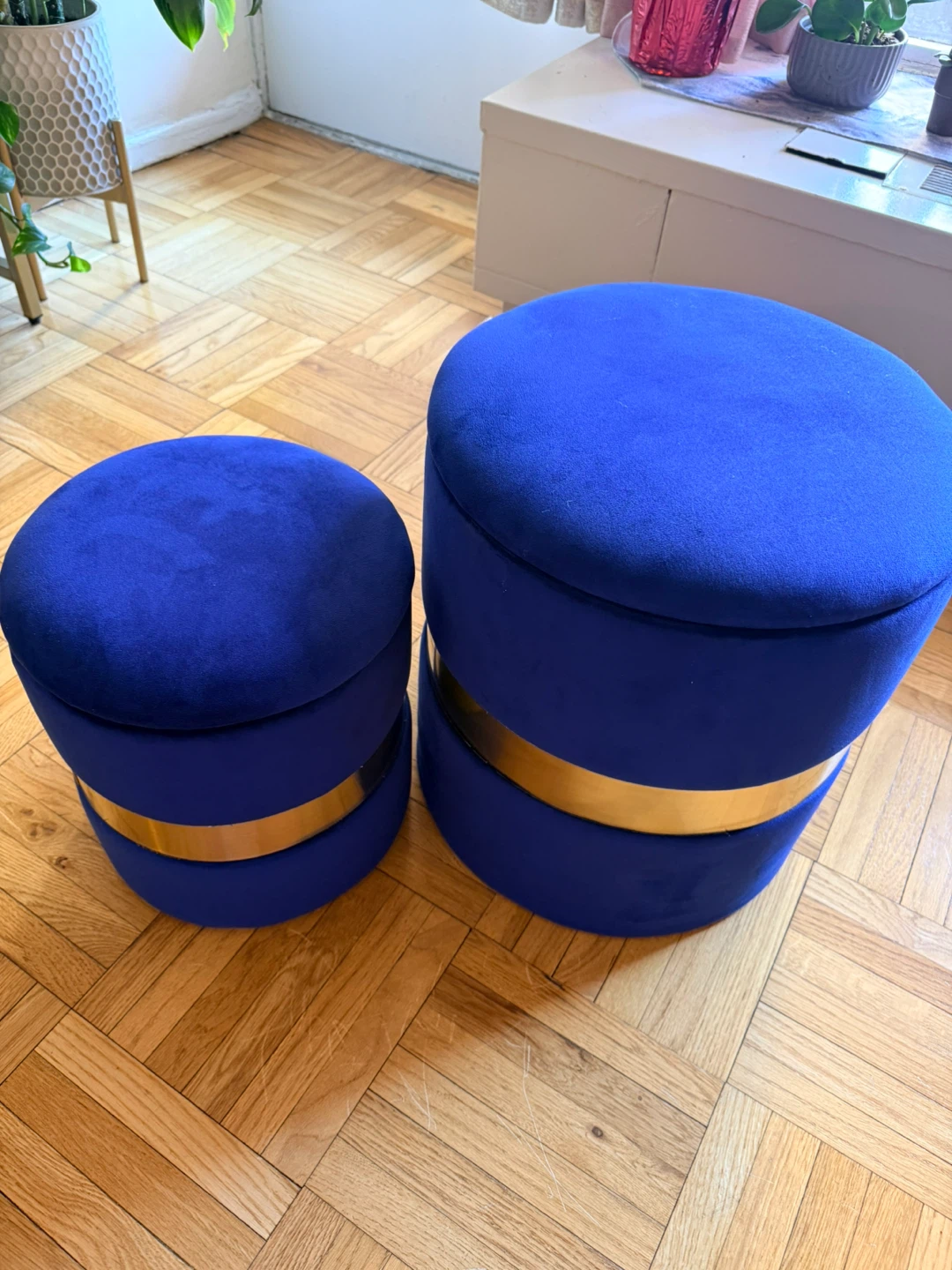 Set of 2 Blue Velvet Storage Ottomans with Gold Band - photo 2