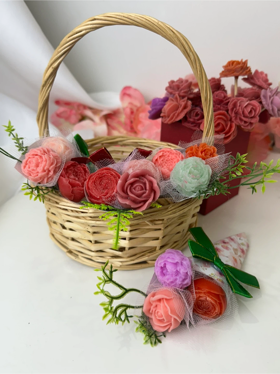 Handmade mini-bouquet of melting wax - photo 2