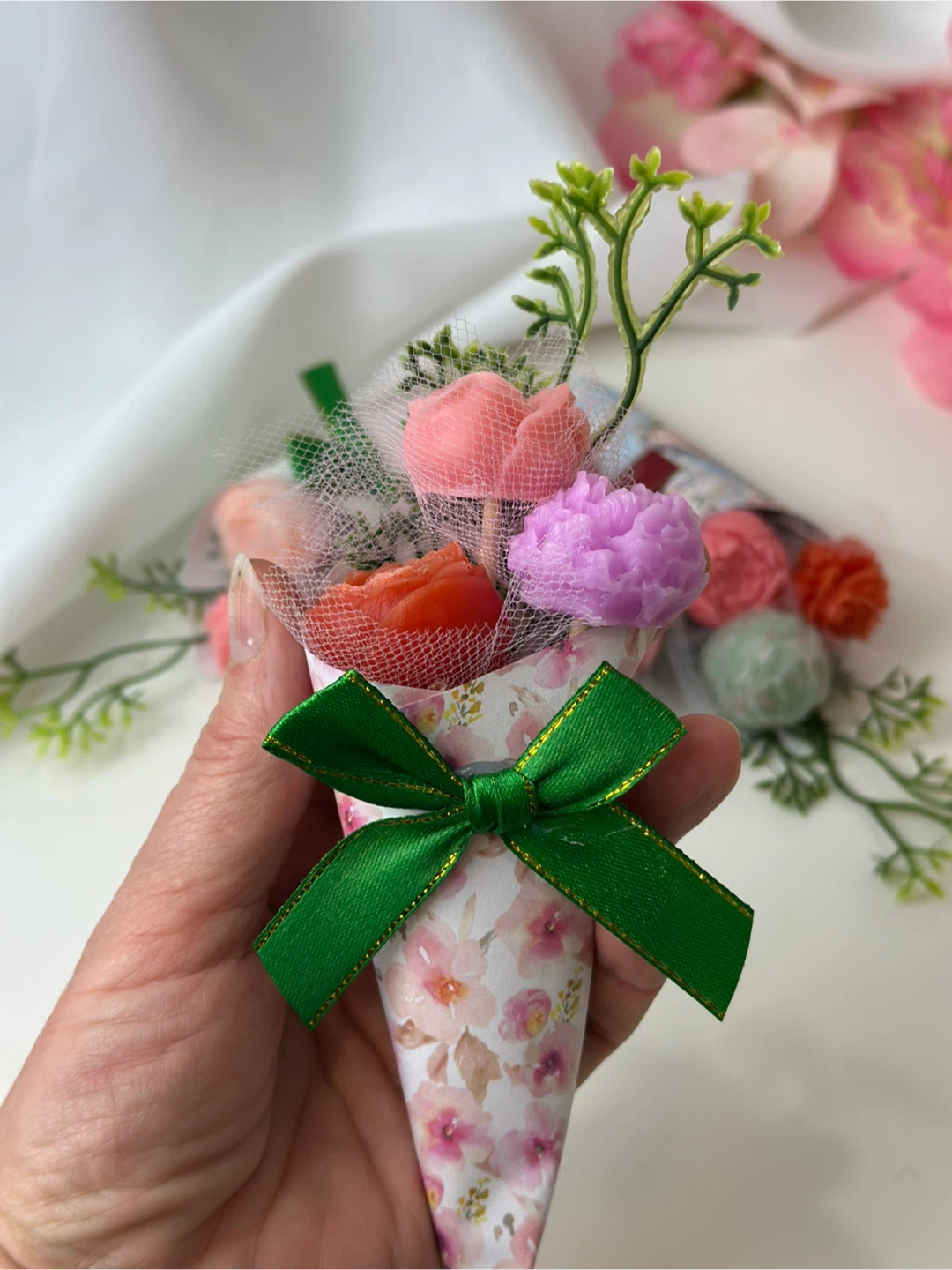 Handmade mini-bouquet of melting wax - photo 4