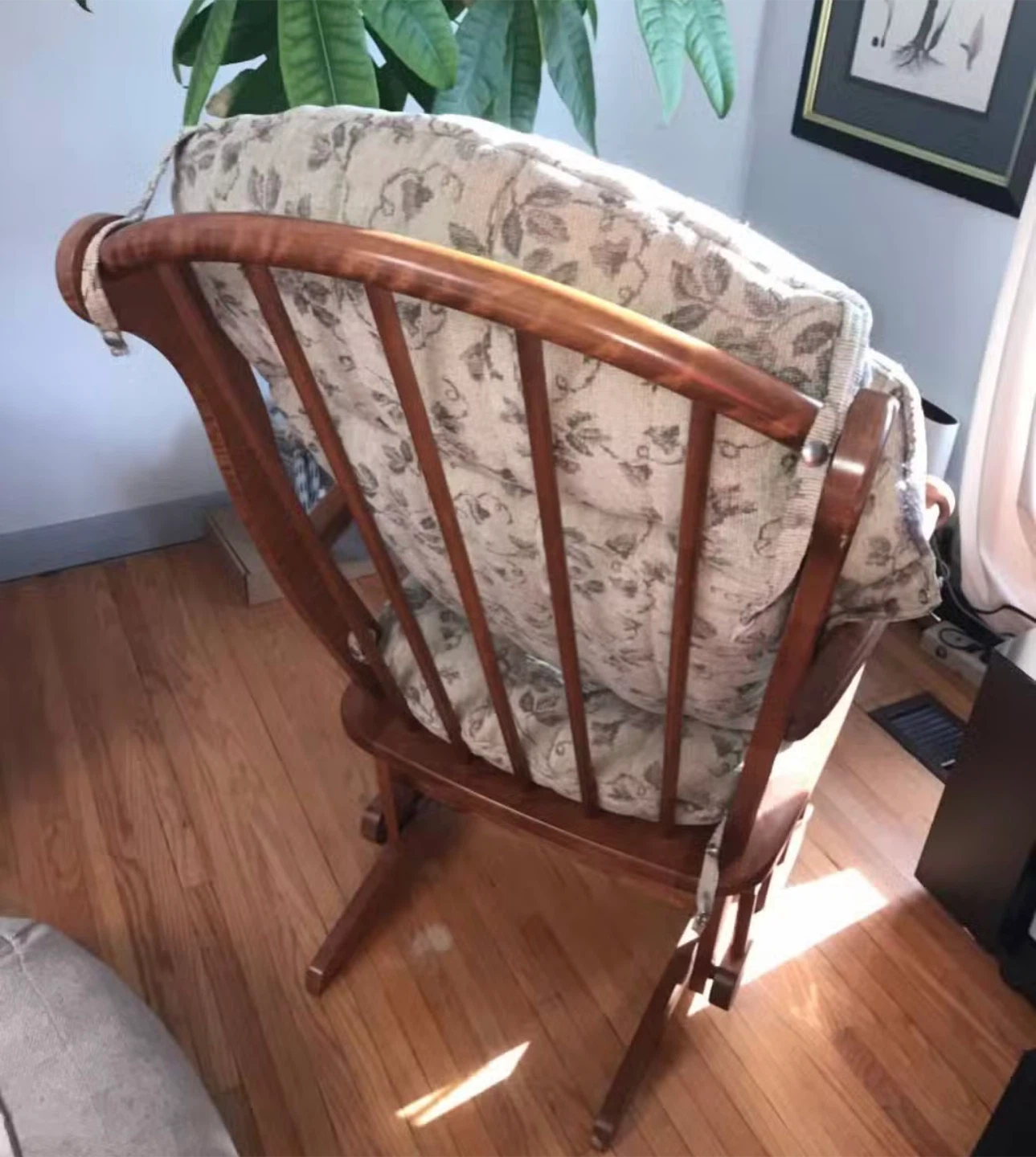 Glider Rocking Chair with Floral Print Cushions - photo 3