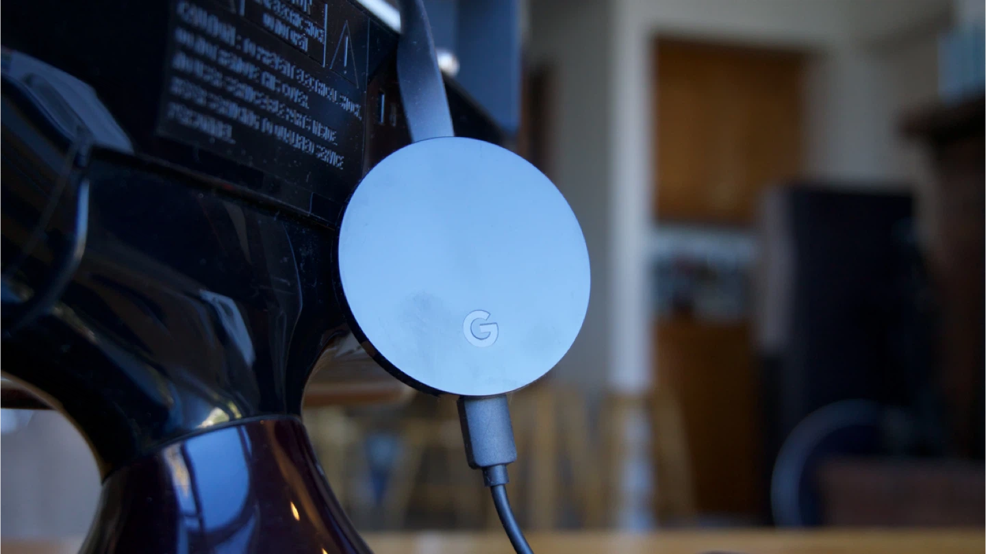 Google Chromecast Ultra 4K - Ethernet Power Adapter Included - photo 2
