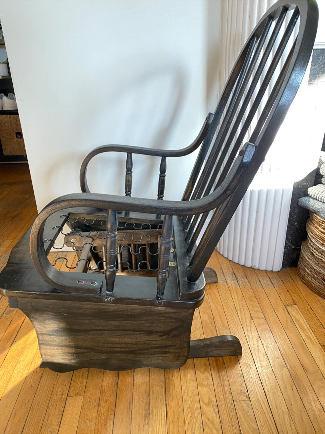 Dark Wooden Rocking Chair - photo 2