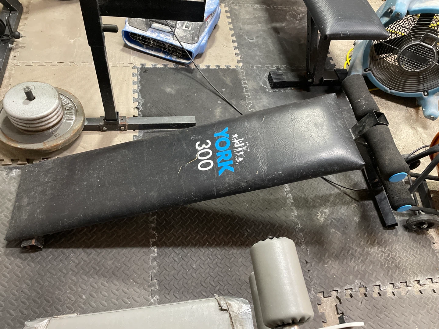 York 300 Weight Bench