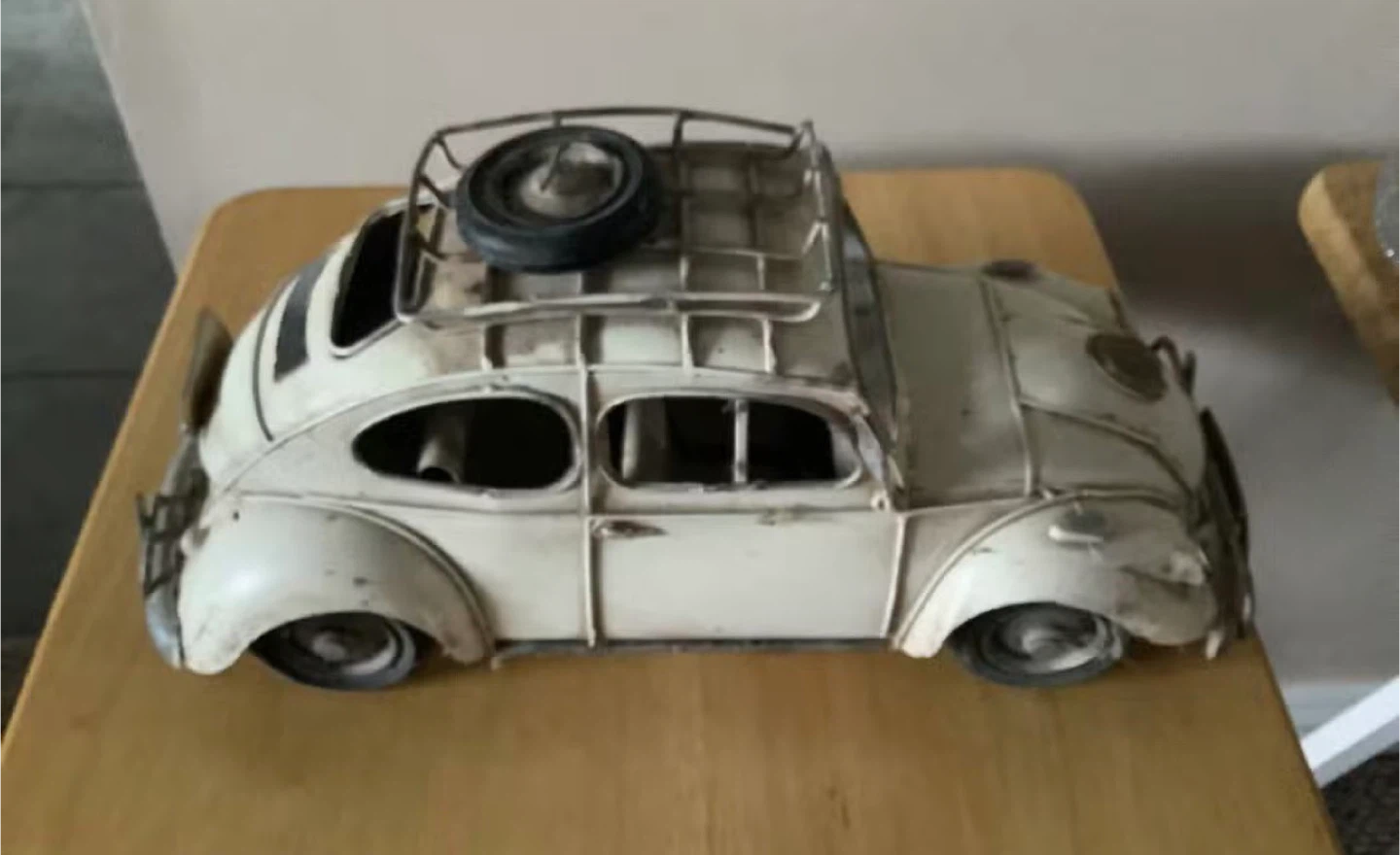 Vintage Metal Volkswagen Beetle Car Decor - photo 2