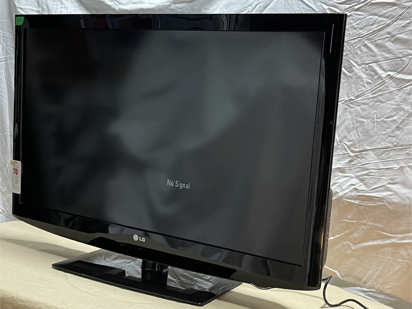 LG 42”