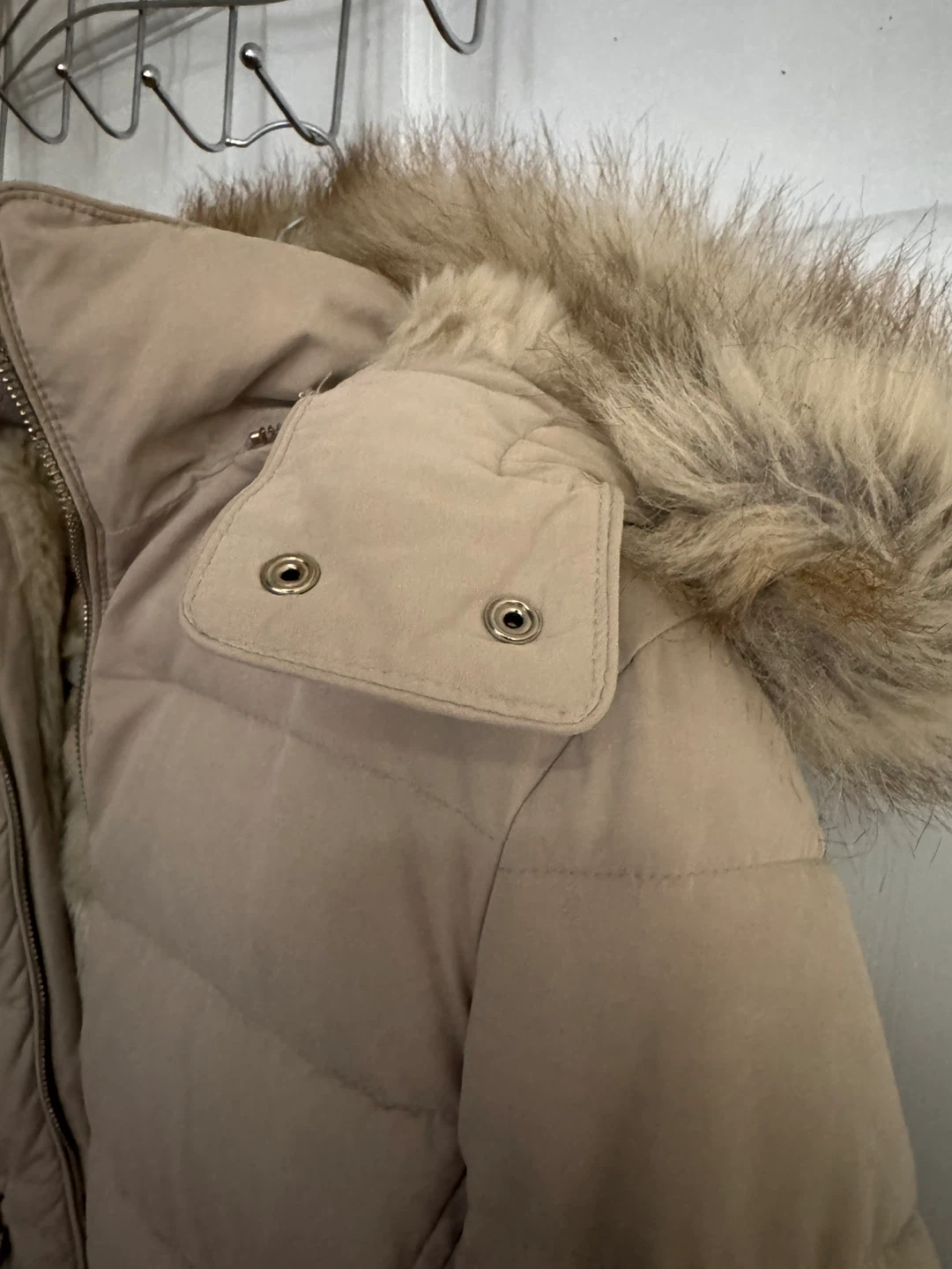 Zara Puffer Jacket with Faux Fur Hood - Size M - photo 4
