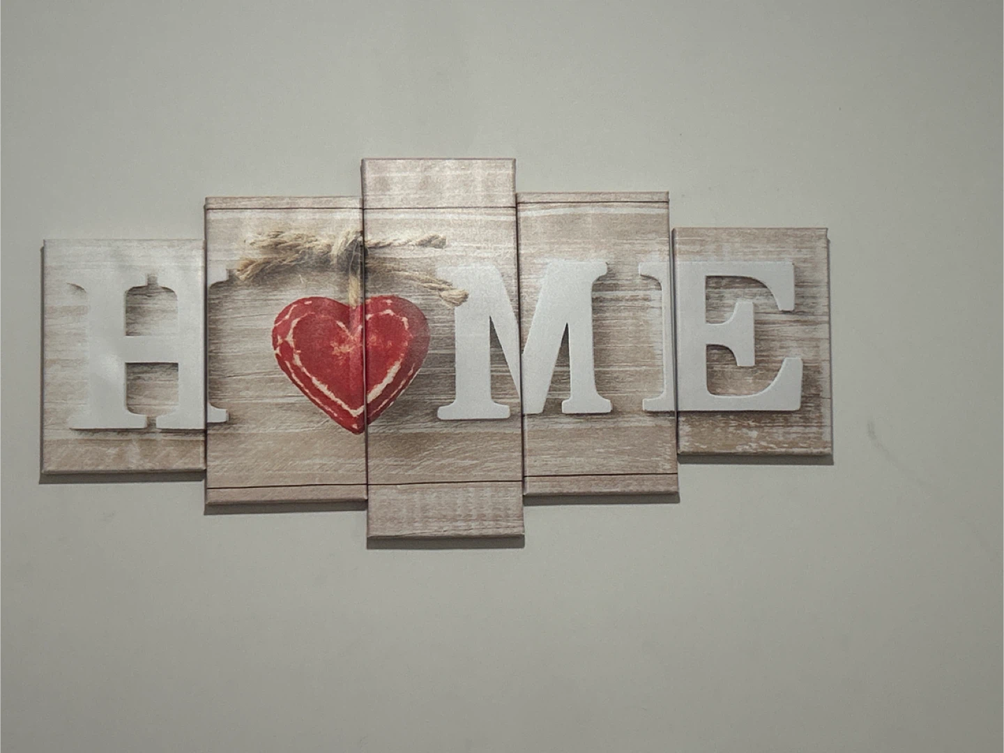 Wall Art Decor "HOME" with Heart
