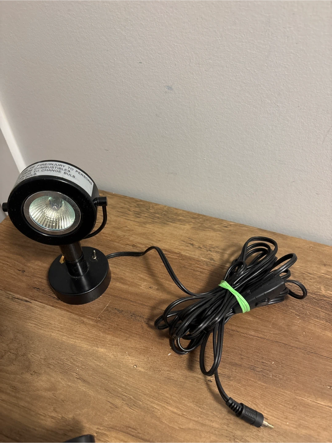 Set of 3 Black Clip-On and Spot Lamps with Extra Light - photo 3