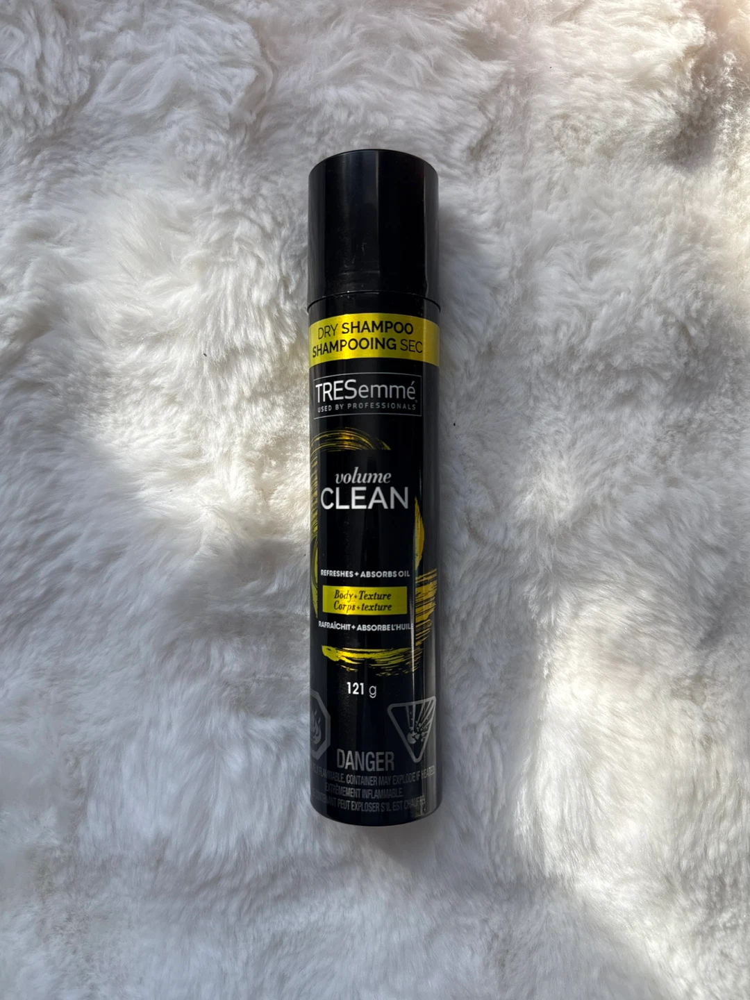 TRESemmé Volume Clean Dry Shampoo 121g