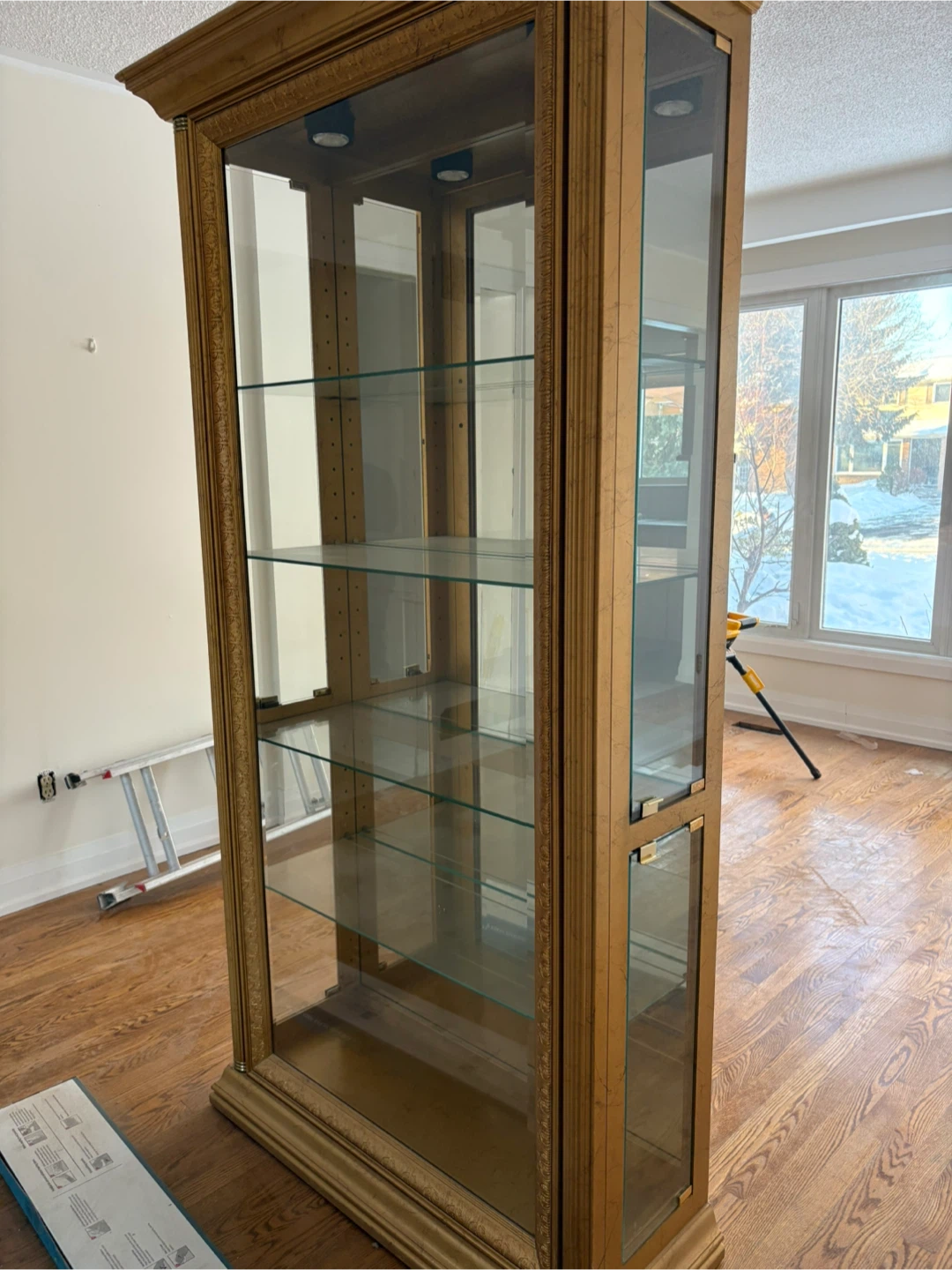 *Pulaski* Gold Curio Display Cabinet with Glass Shelves - photo 2