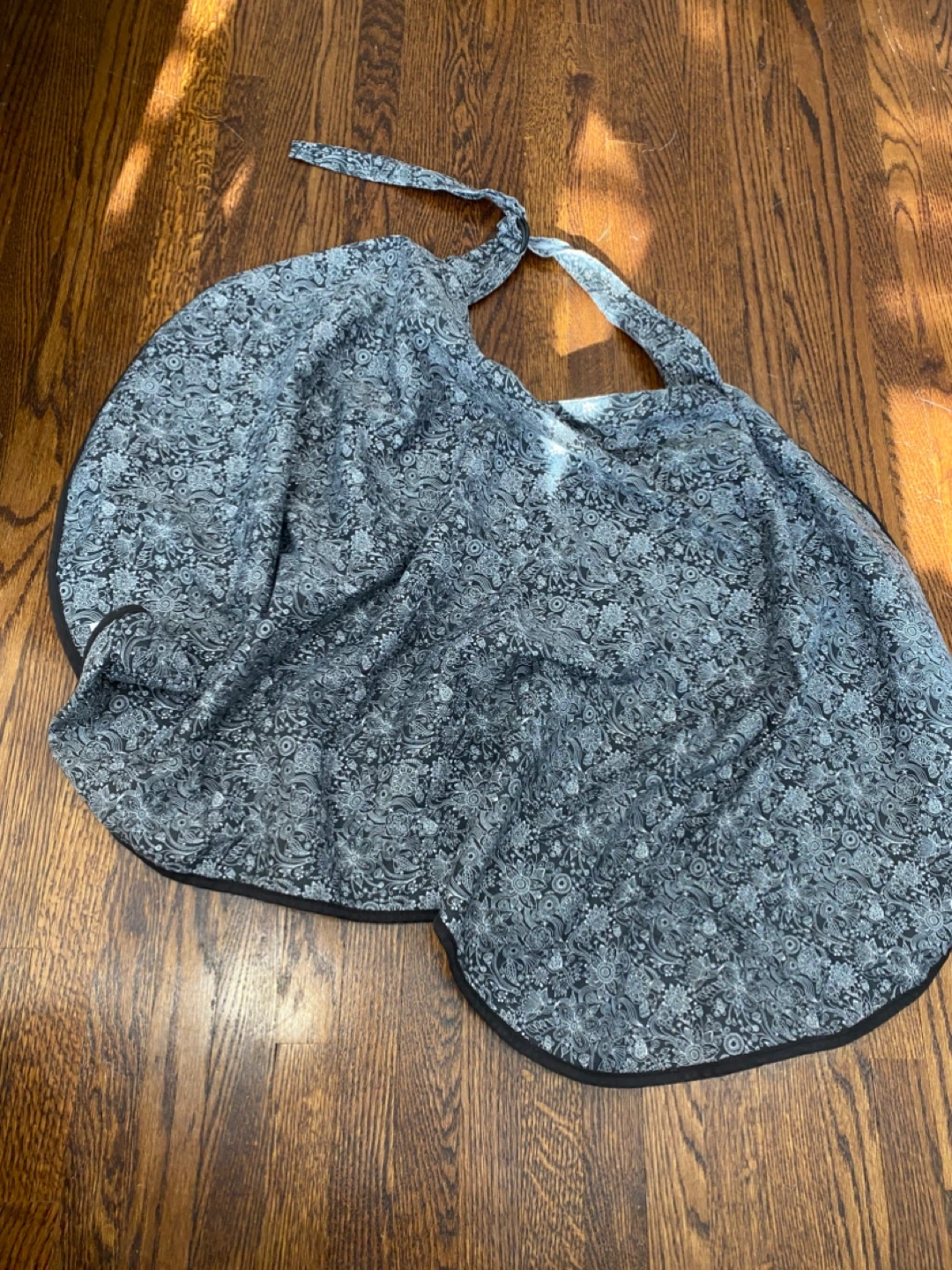 XL Nursing Cover