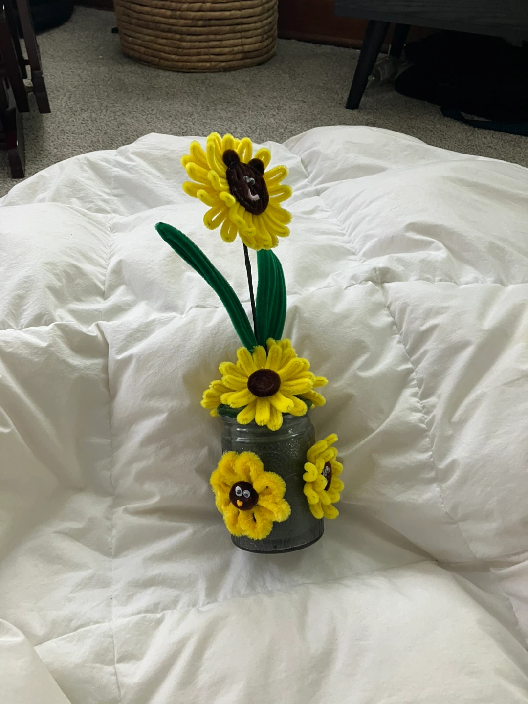 Cute Pipe Cleaner Sunflower Bouquet with Bear Face - photo 2