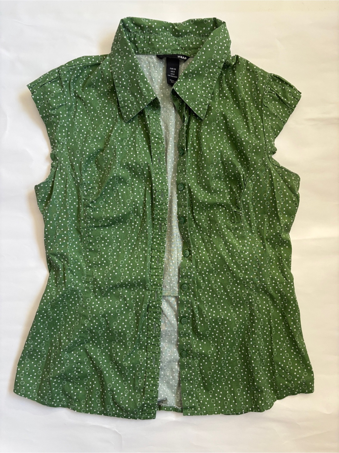 H&M Green Polka Dot Sleeveless Button-Up Shirt - photo 5