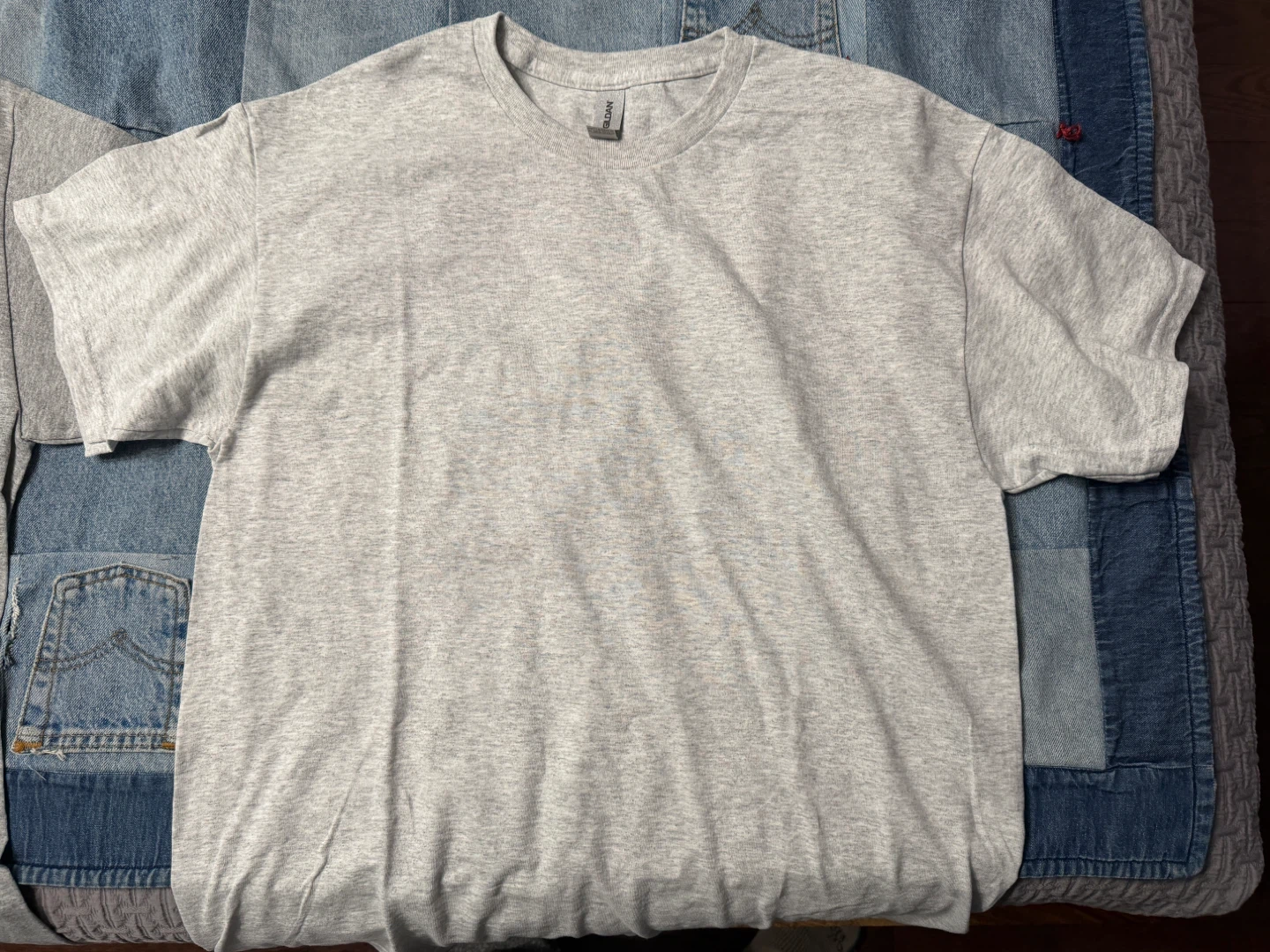 Bulk Gildan T shirts and Sweaters - photo 5