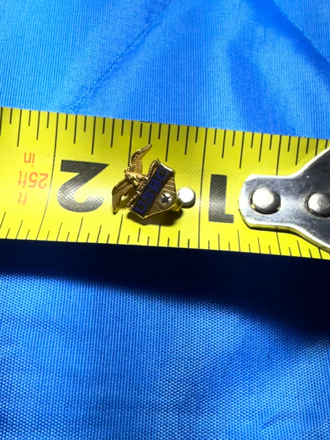 14K Gold USBC Lapel Pin with Diamond - photo 4