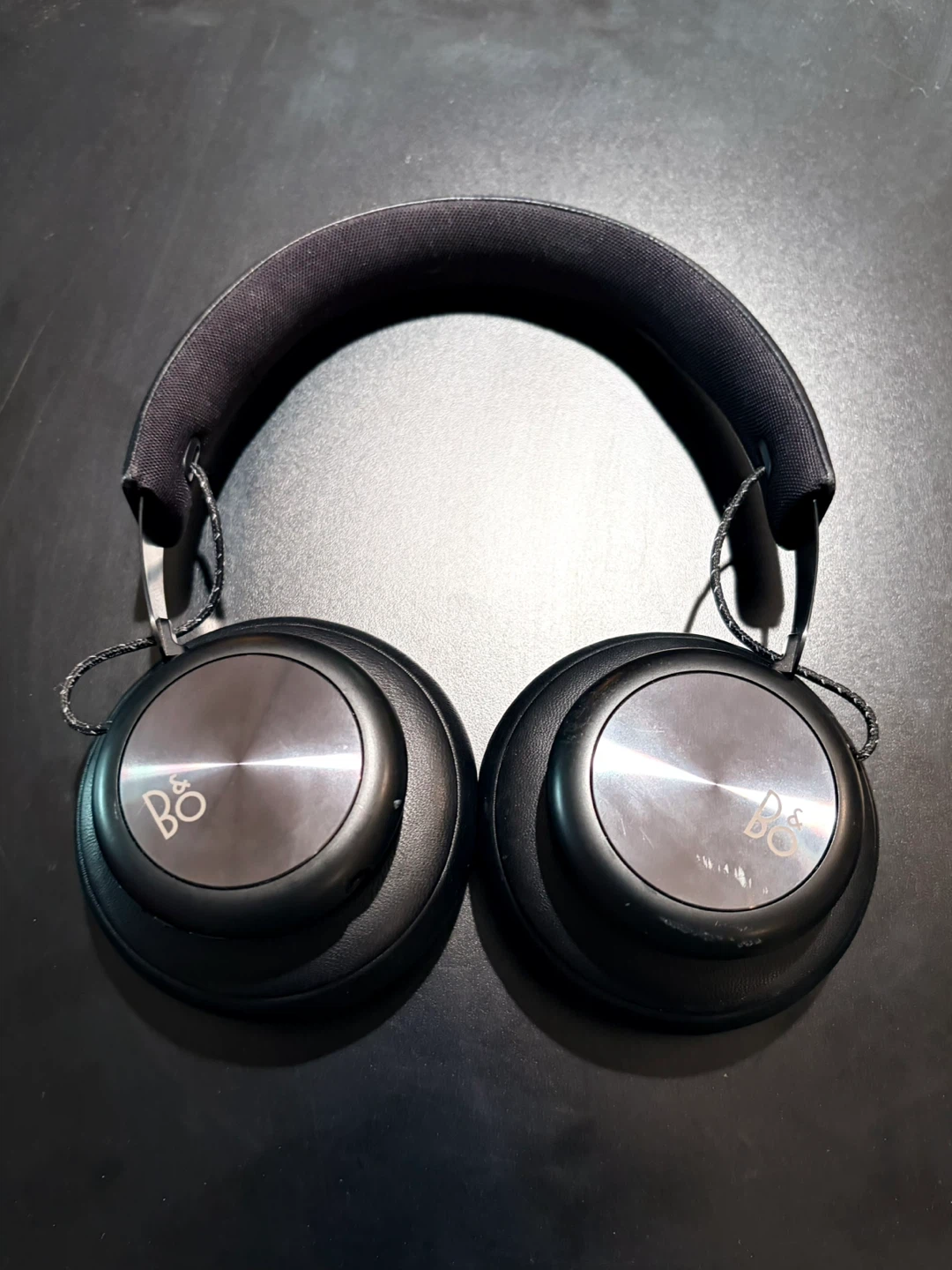 Bang & Olufsen Beoplay H4 1st Gen Headphones