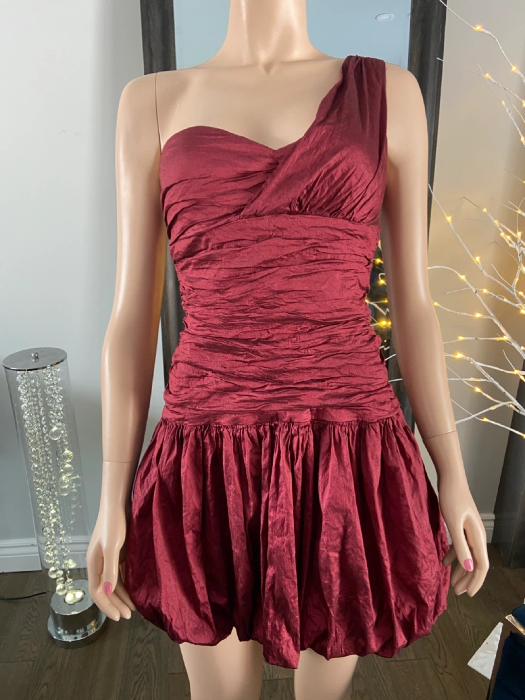 NWOT Red One-Shoulder Ruched Bubble Hem Dress 6 - photo 2