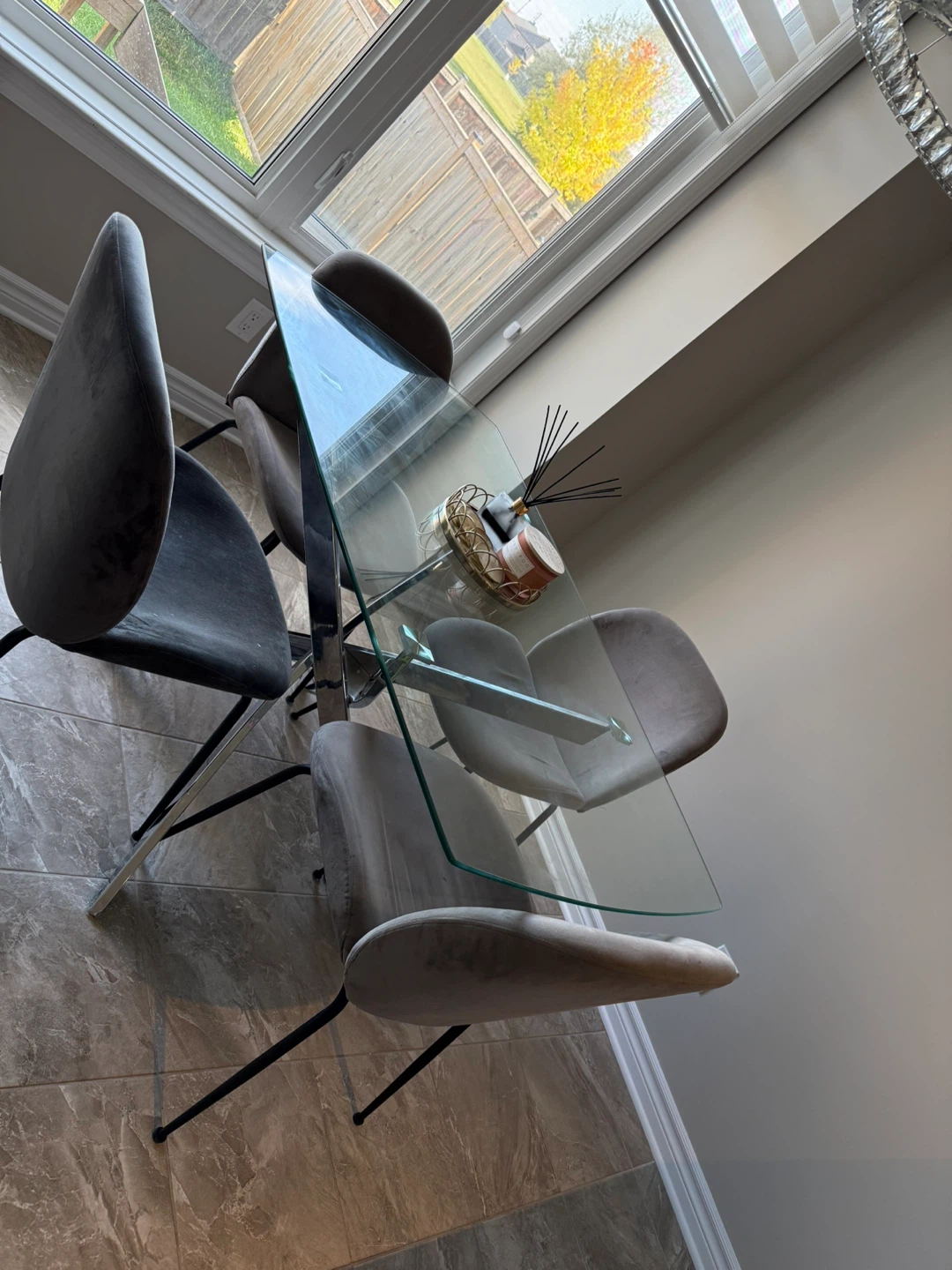 Glass Dining Table with 4 Grey Velvet Chairs - photo 2