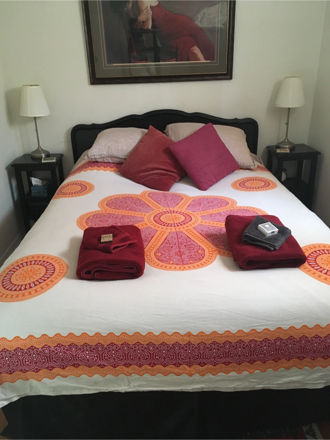 Queen sized head board, metal bed frame, box spring & mattress - photo 4