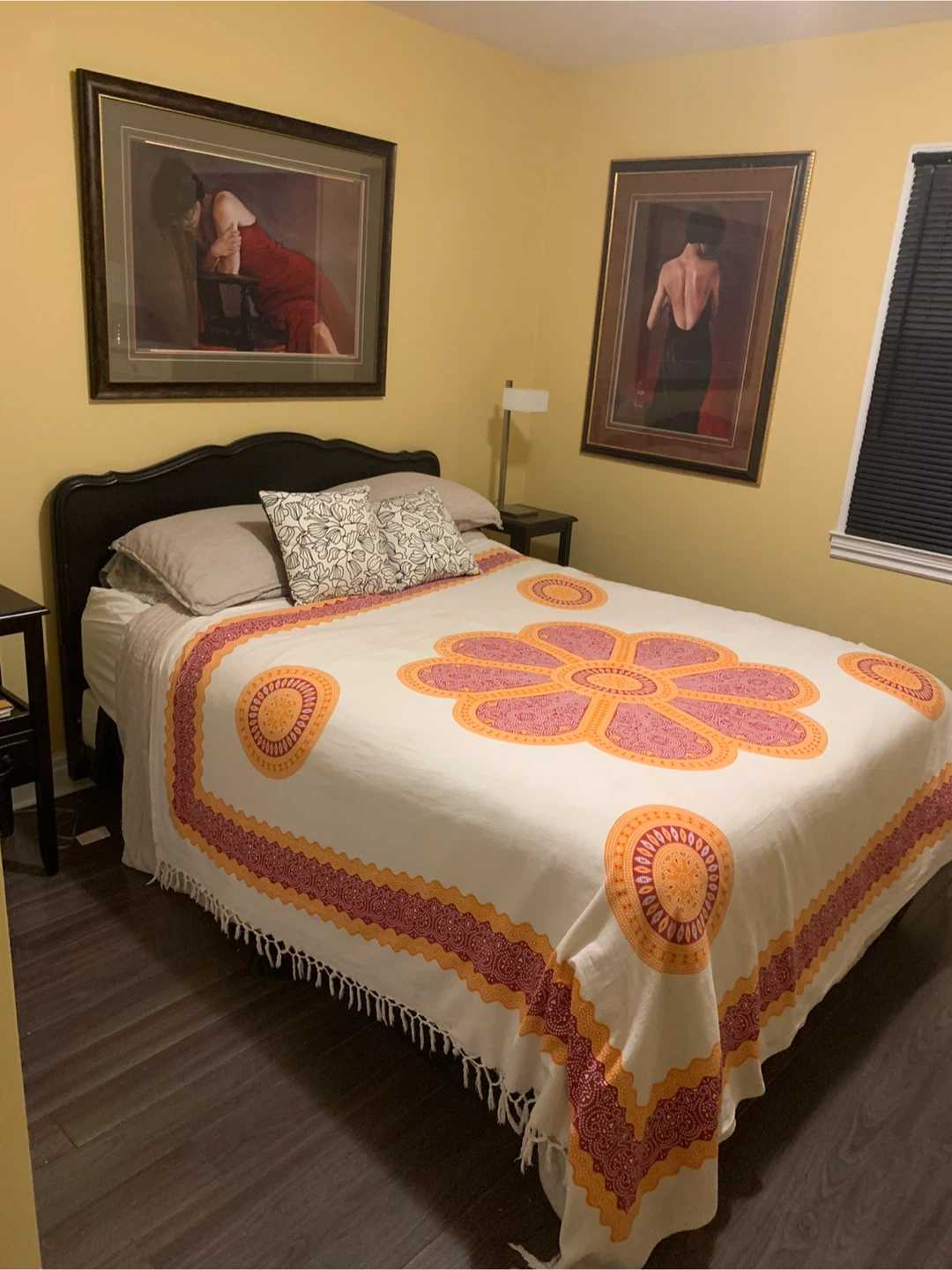 Queen sized head board, metal bed frame, box spring & mattress - photo 3