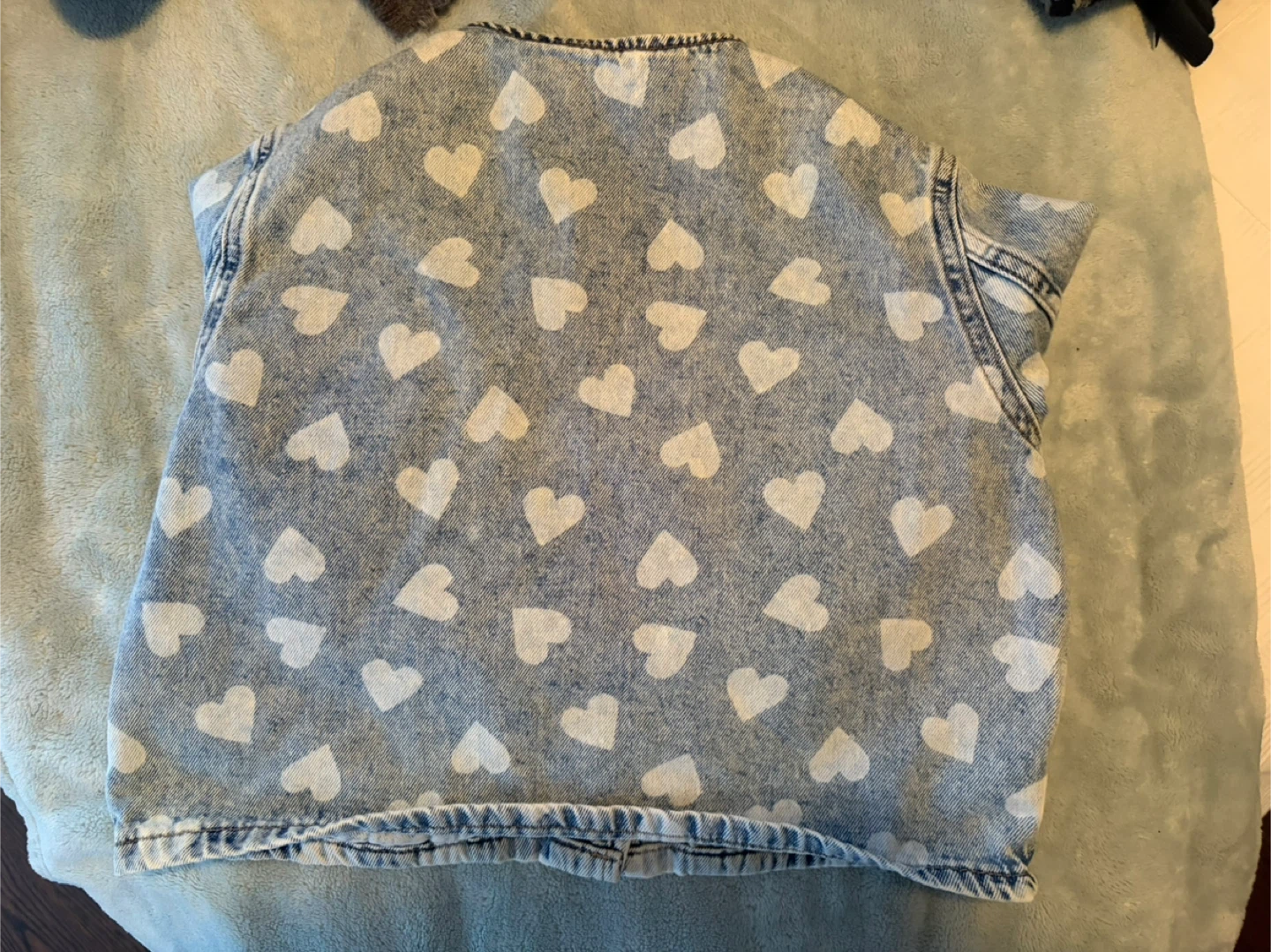 H&M Denim Jacket with Hearts - photo 3