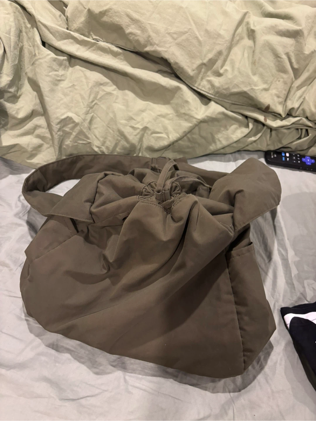 Uniqlo Puff Shoulder Bag