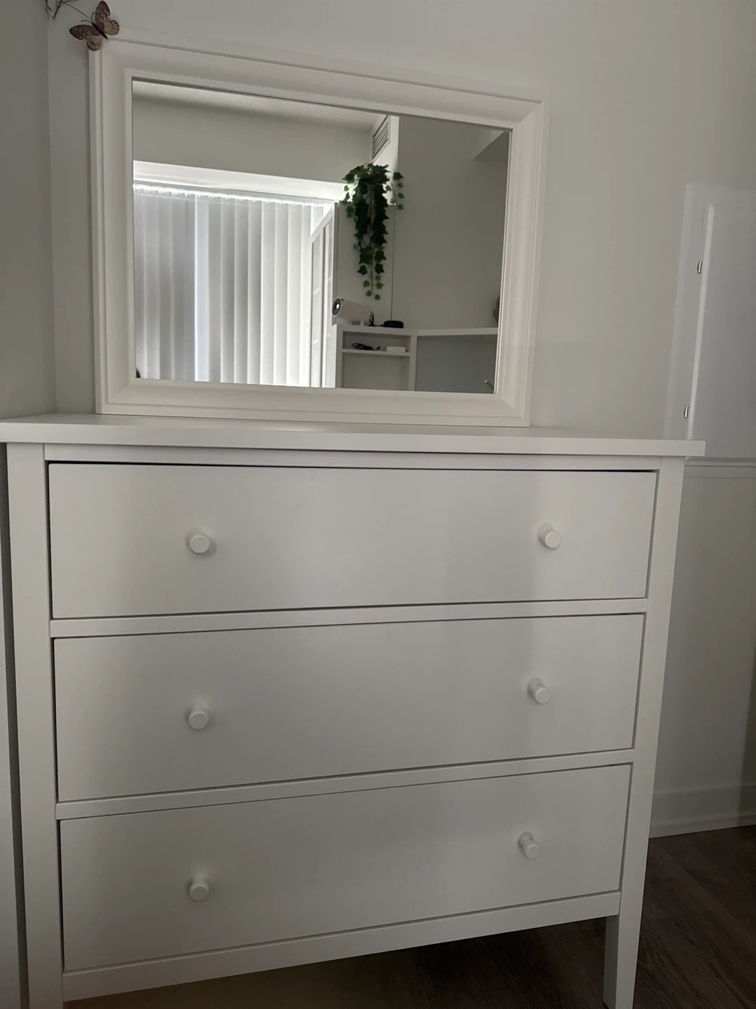 White 3-Drawer Dresser with Matching Mirror