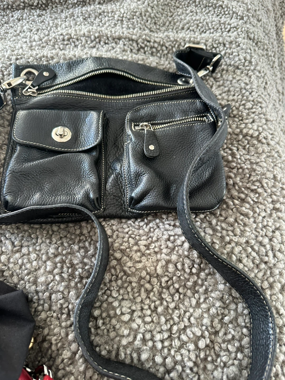 Black Leather Crossbody Bag vintage roots - photo 2