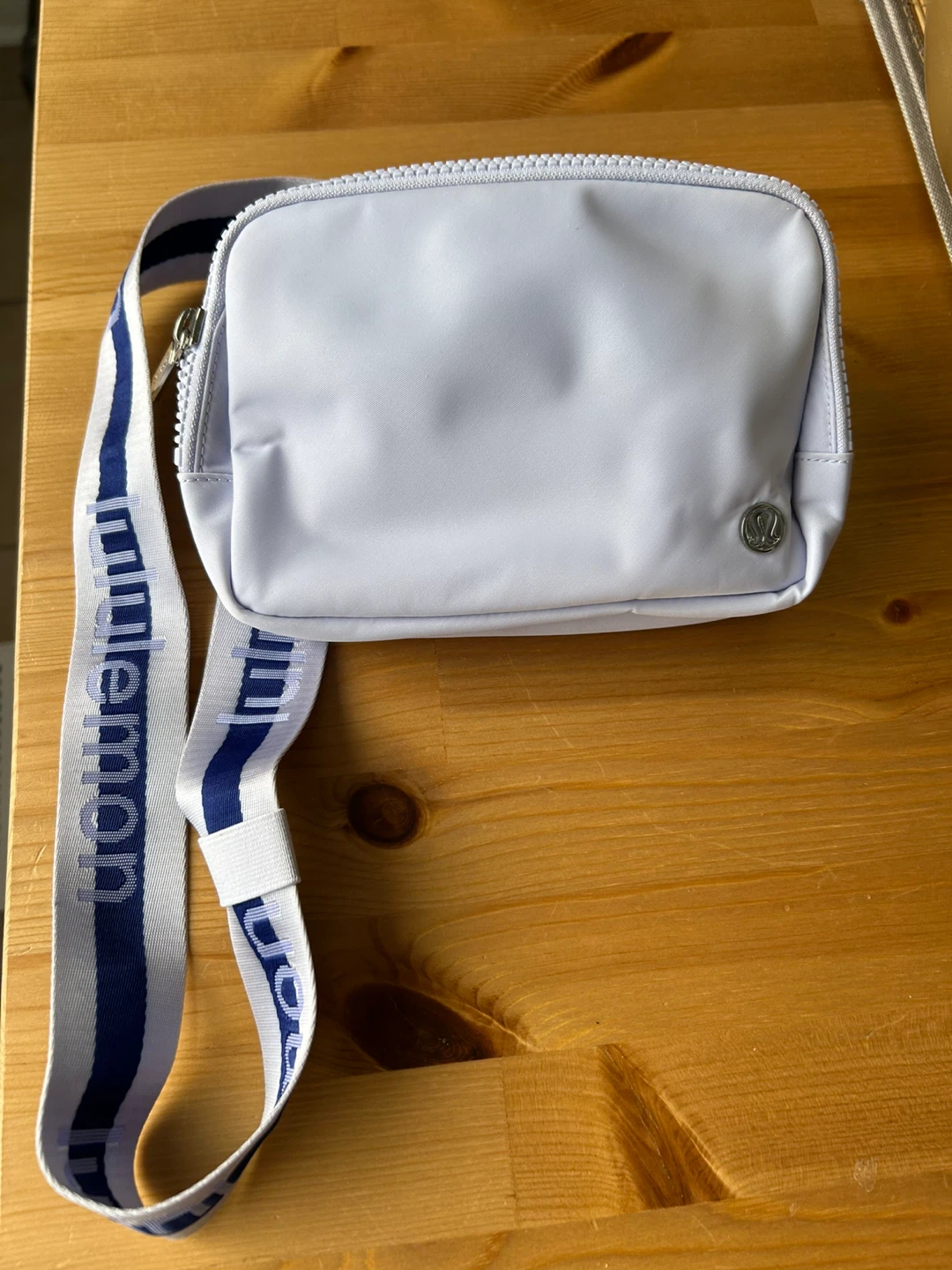 Lululemon Everywhere Belt Bag - Light Purple - photo 2