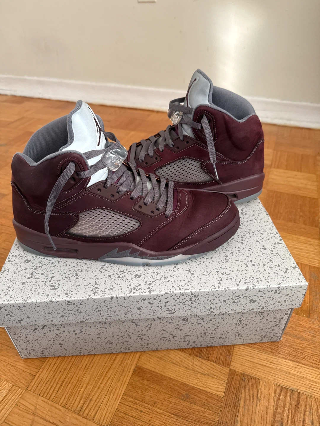 Air Jordan 5 Burgundy - photo 3