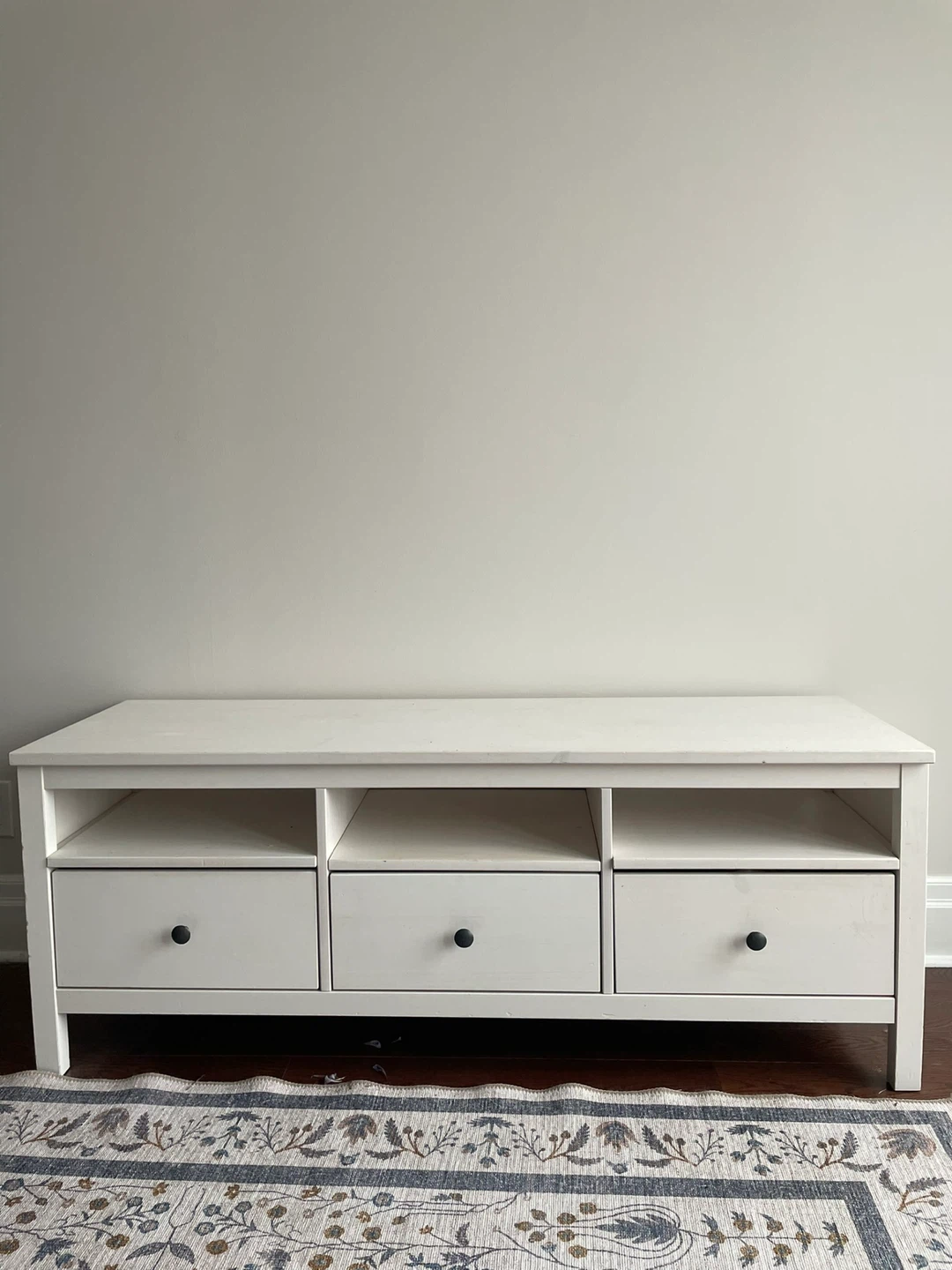 White Media Console with 3 Drawers and 3 Shelves