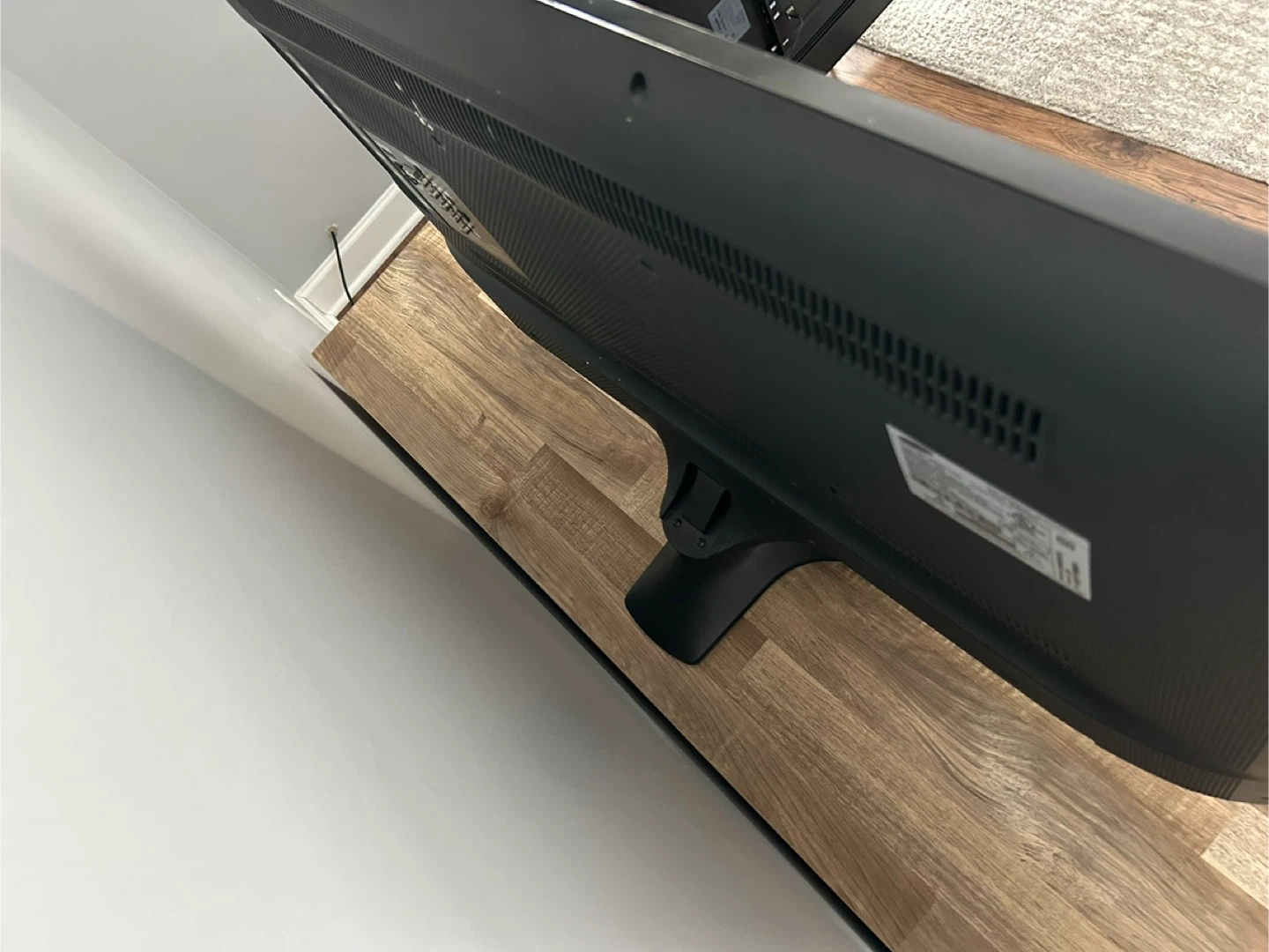 Samsung 40” Smart LED TV – UN40H6360 with remote and stand - photo 5