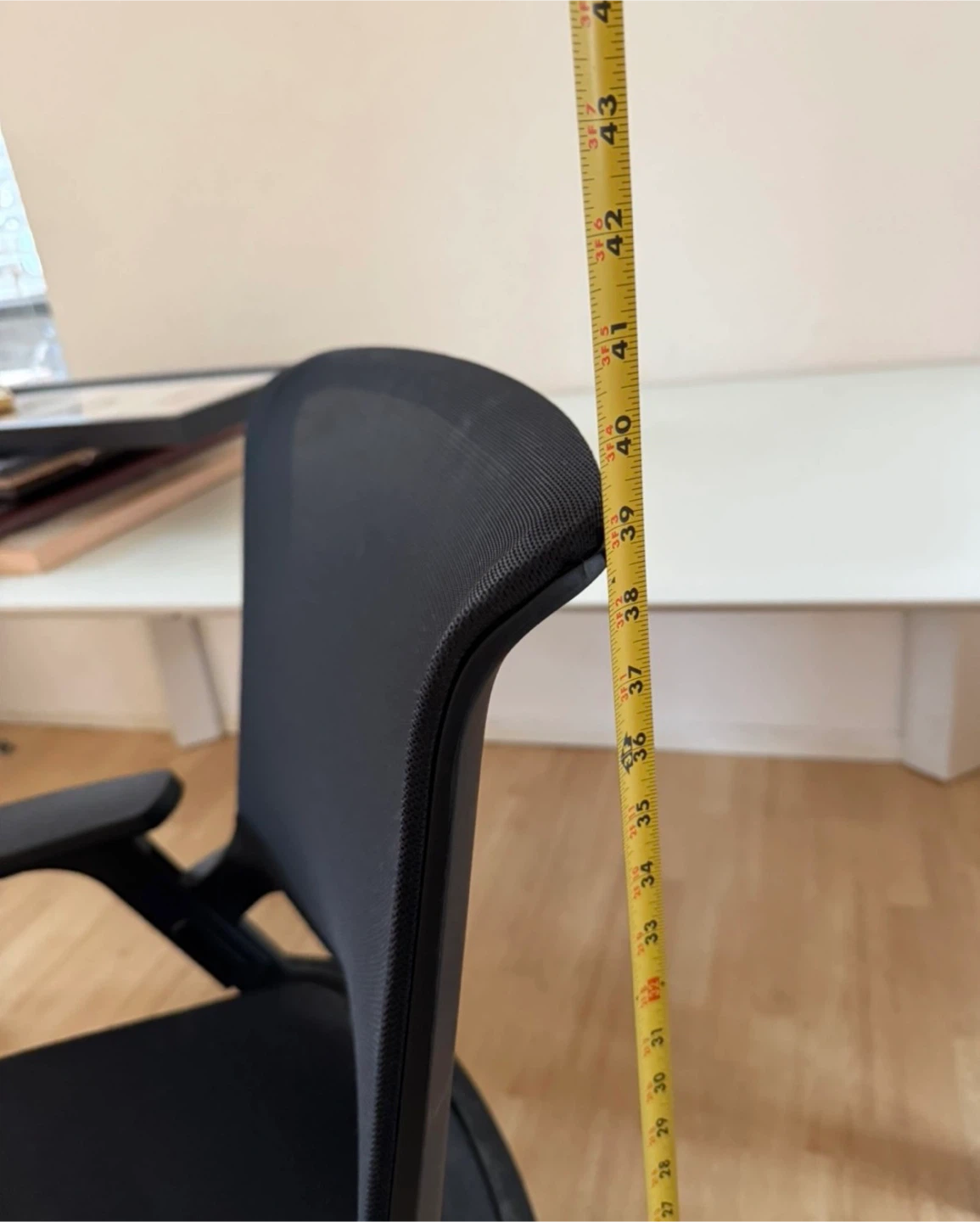 Black Mesh Office Chair - photo 3