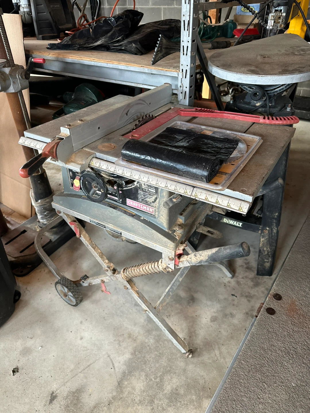 DEWALT Scroll Saw and Craftsman Router Table - photo 2