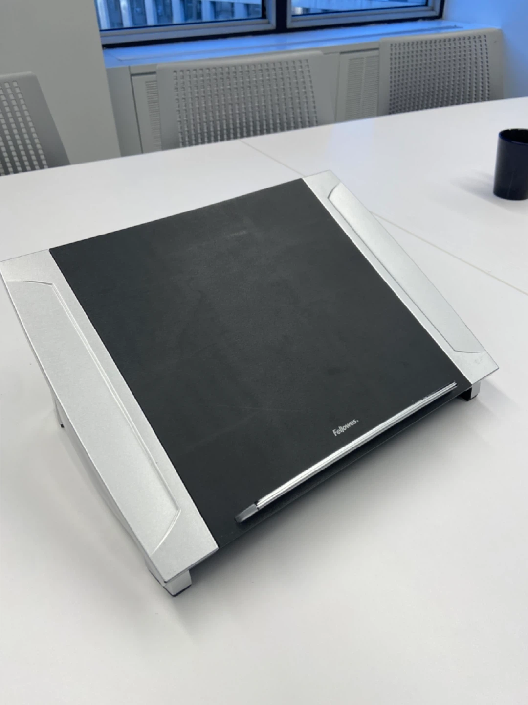Adjustable Laptop Riser Stand - photo 4