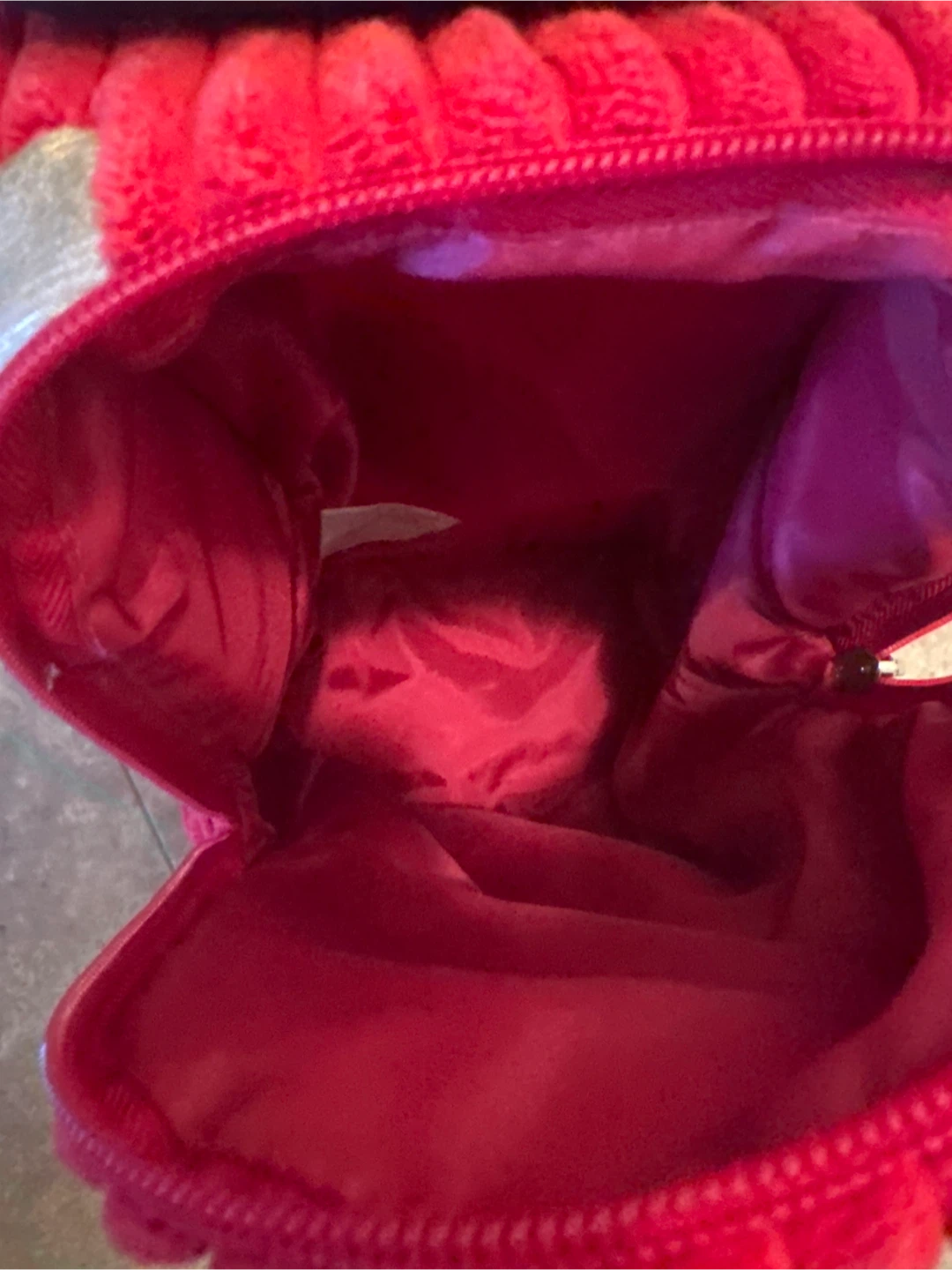 Red car plush rolling luggage - photo 3