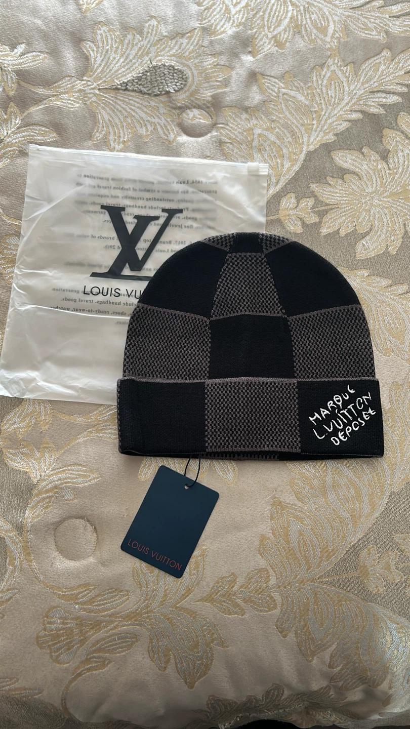 Louis Vuitton Beanie - Cashmere, Wool, Silk Blend