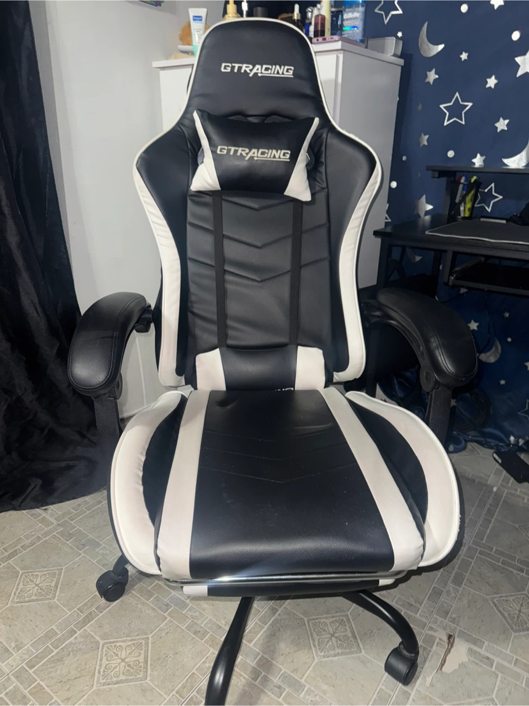 GTRacing Gaming Chair and Desk Combo - photo 2