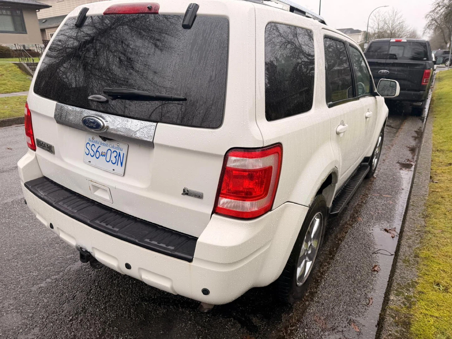 2010 Ford Escape - photo 5