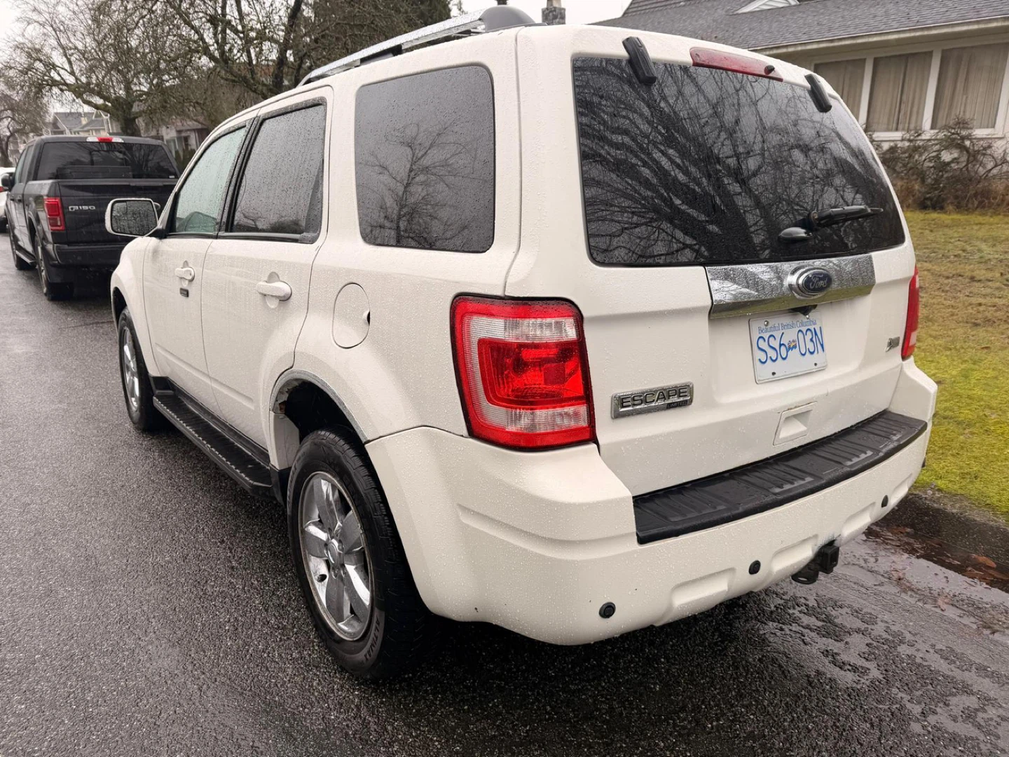 2010 Ford Escape - photo 3