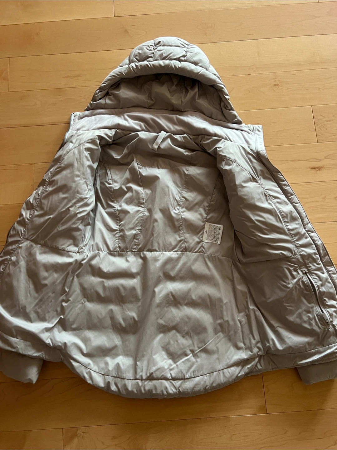 Lululemon Pack It Down Jacket Chrome Women's Size 4 - photo 4