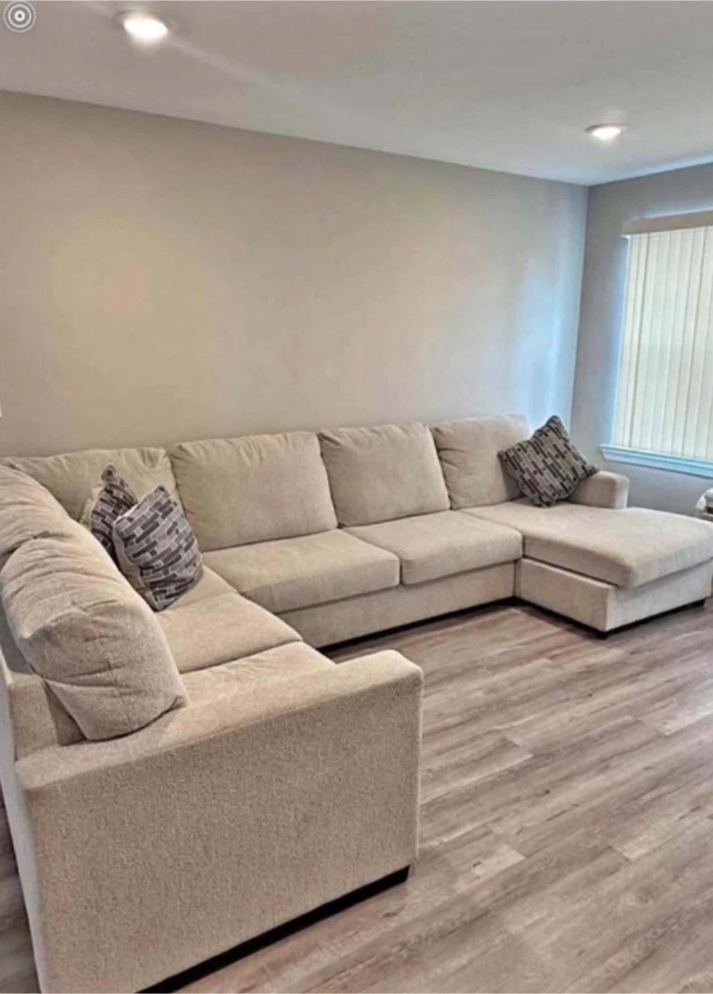 Sectional Couch with Chaise Lounge