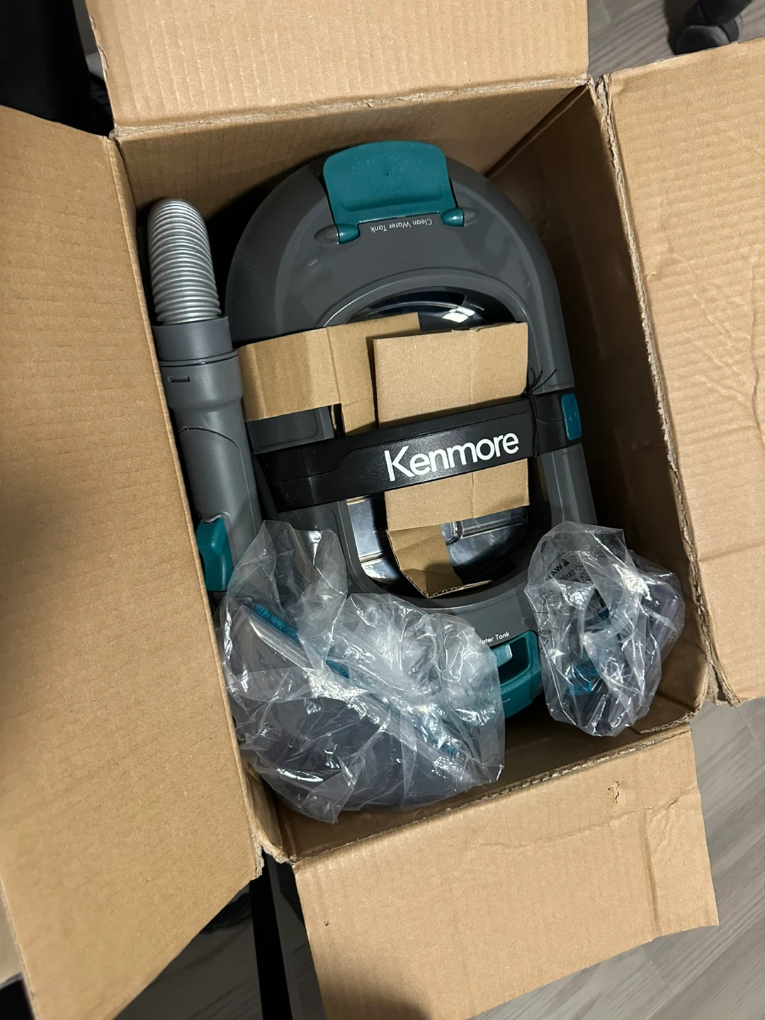 Kenmore SPOTLITE Portable Carpet and Pet Stain Cleaner - photo 3