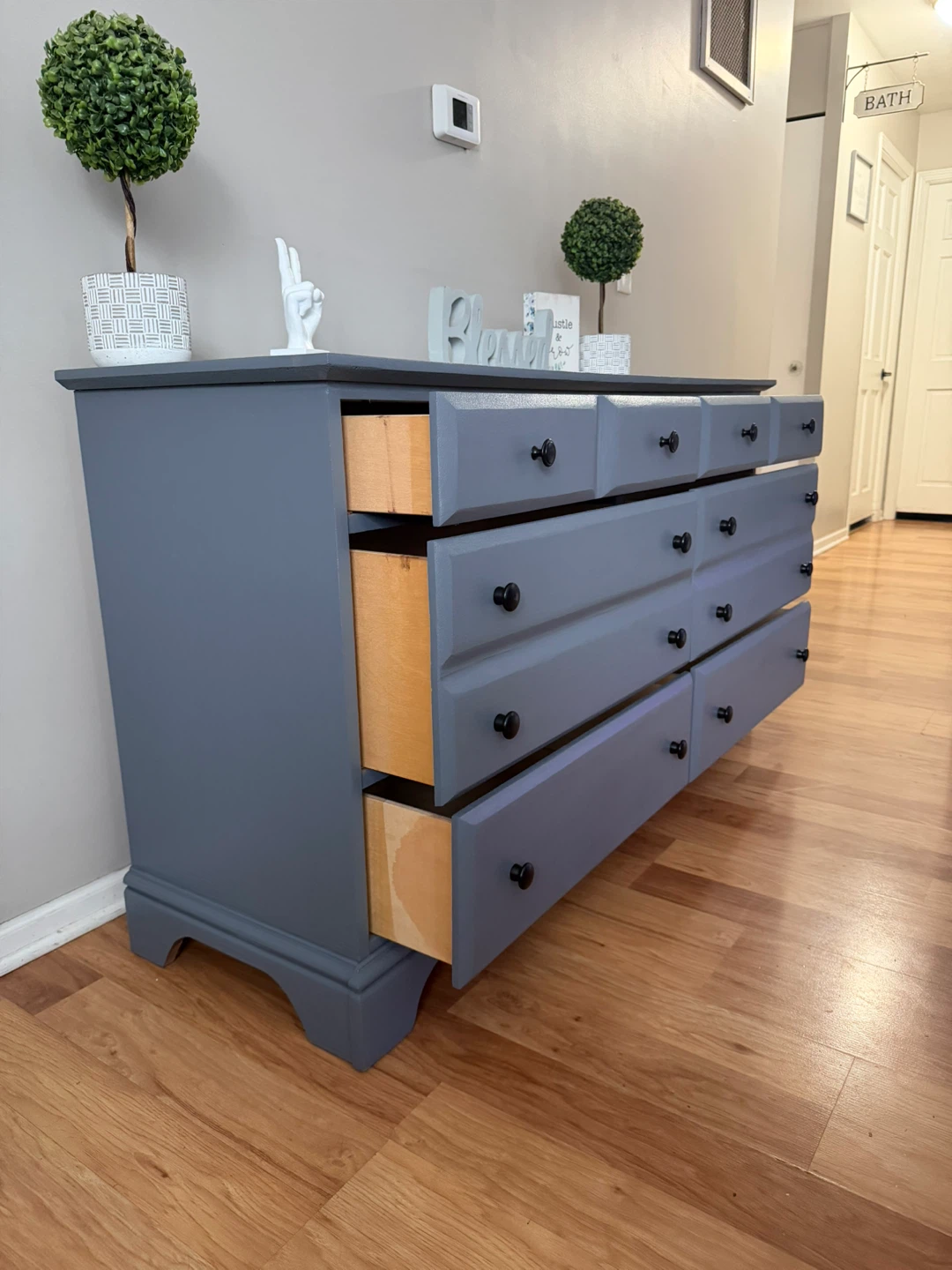 ✨🩶Gorgeous solid dresser🩶✨ - photo 3